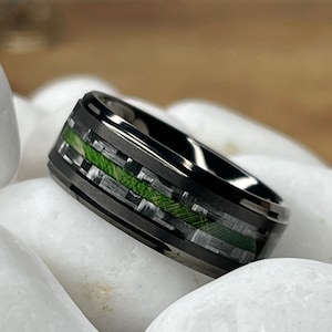 Men’s Gunmetal Tungsten Carbide Wedding Band Gray Carbon Fiber and Exotic Green Wood Inlay Comfort Fit 8mm