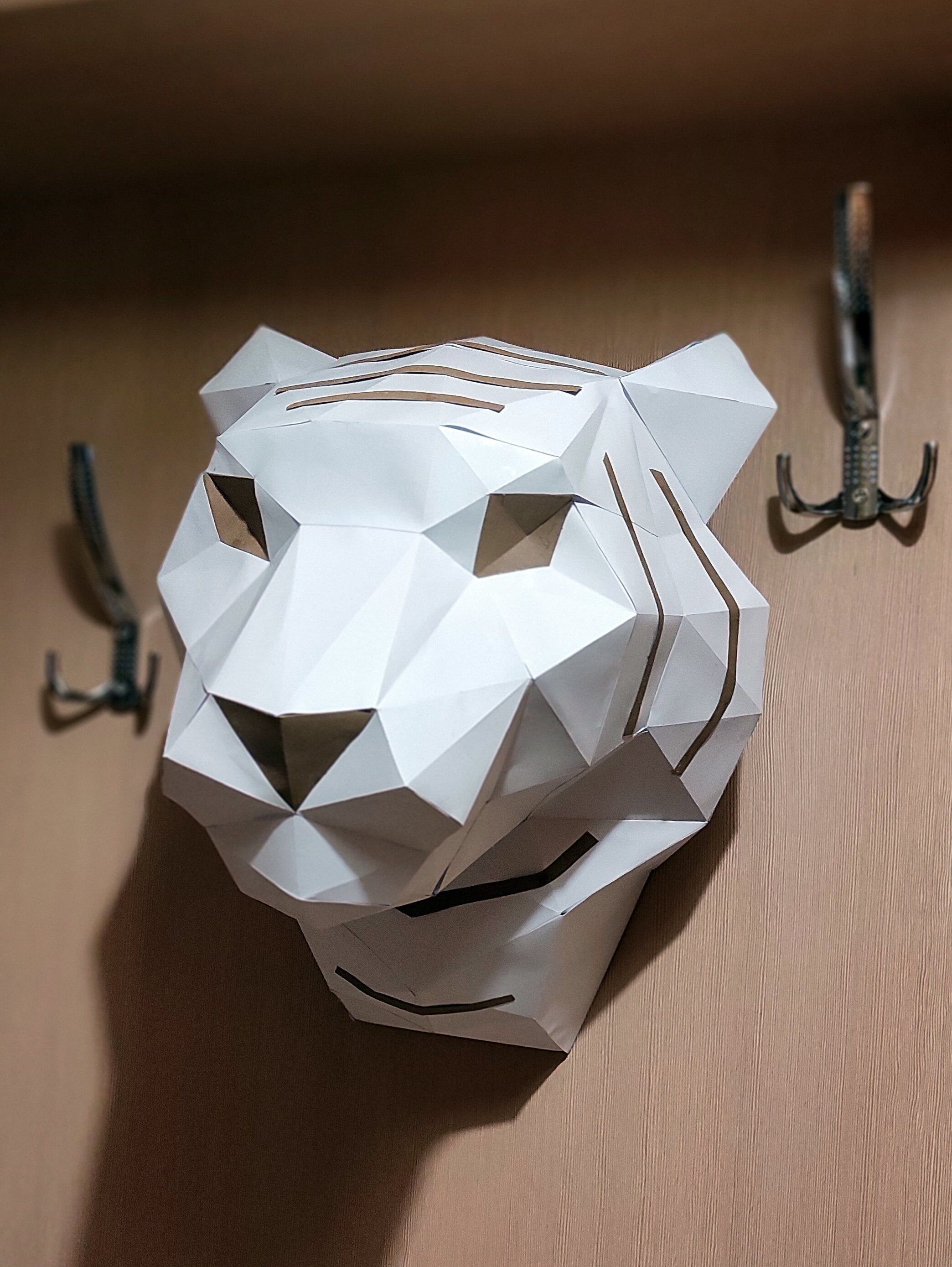 Papercraft Tiger, Tiger on the Wall, Year of Tiger, Low Poly, DIY