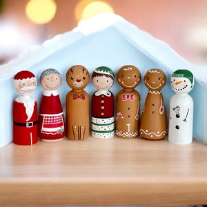 Handmade Holiday Christmas Peg Doll Set