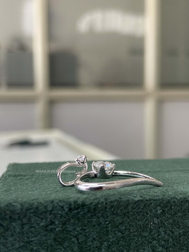 Romantic Jewelry Set,
Heart Cut Moissanite,
White Gold Jewelry,
Modern Jewelry Set,
Halo Floral Pendant,
Charm Chain,
Earring Studs,
Wedding Jewelry Set,
Bridal Jewelry Set,
Bridal Earrings,
Heart Shape Earrings,
Heart Shape Pendent,
Handcrafted