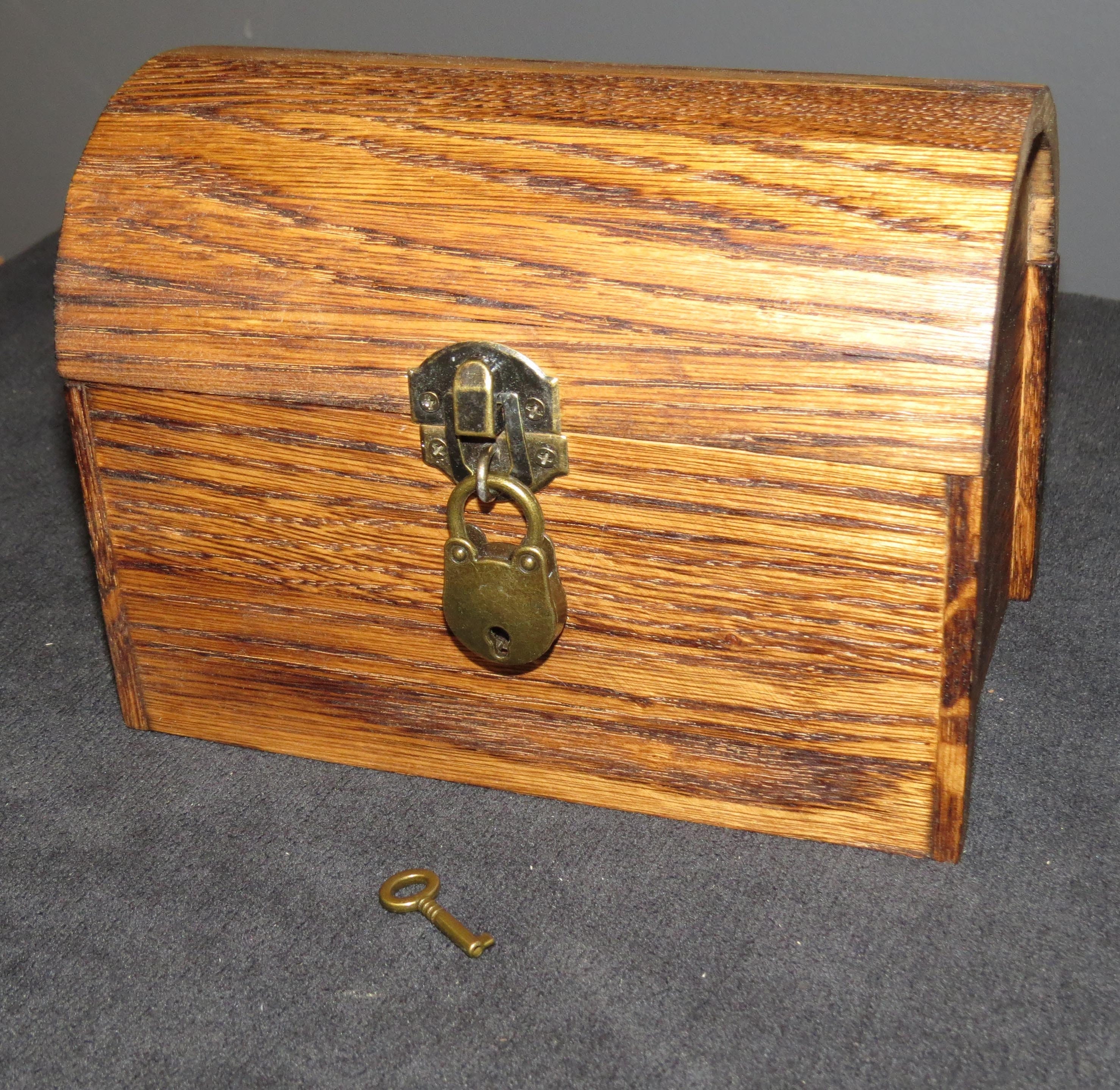 foot chest with lock