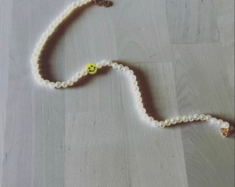Smiley Gesicht Chocker