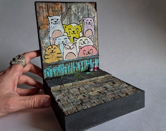1:24 scale| Abandoned wall diorama | miniature fasade | box diorama | urban style | Cat-themed dioramas | Action figure diorama base
