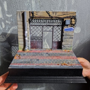 Vintage Rusty Metal Door Diorama: Weathered Facade Decor, Old House Miniature, Long-lasting Charm, diorama in the box, facade diorama
