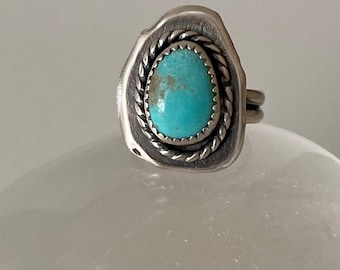 Kingman Gold Matrix turquoise in sterling silver ring. Handcrafted. One of a kind piece.