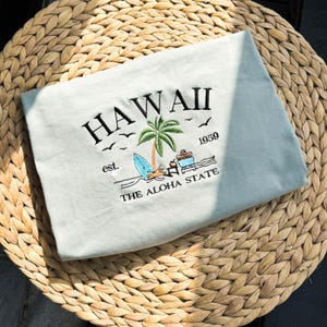 Hawaii Embroidered Sweatshirt, Hawaii T-shirt, Hawaii Embroidery, States and Cities Shirts, Hawaii Sweatshirt, Aloha State Crew