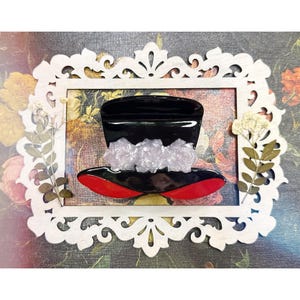Pirate Anime Ghost Girl&#39;s Top Hat Claw Clip