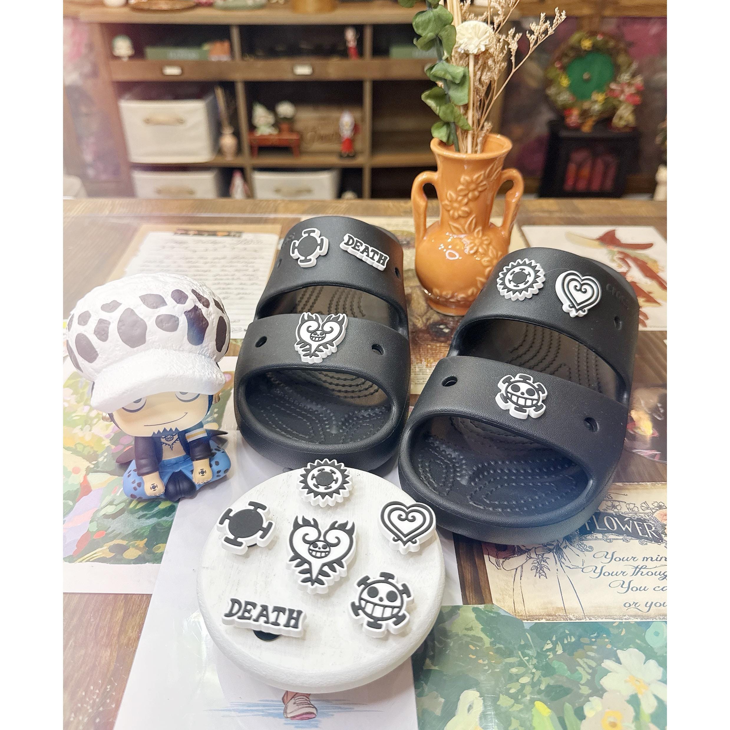 希少になる piece One croc 日本 Etsy - ストラップ