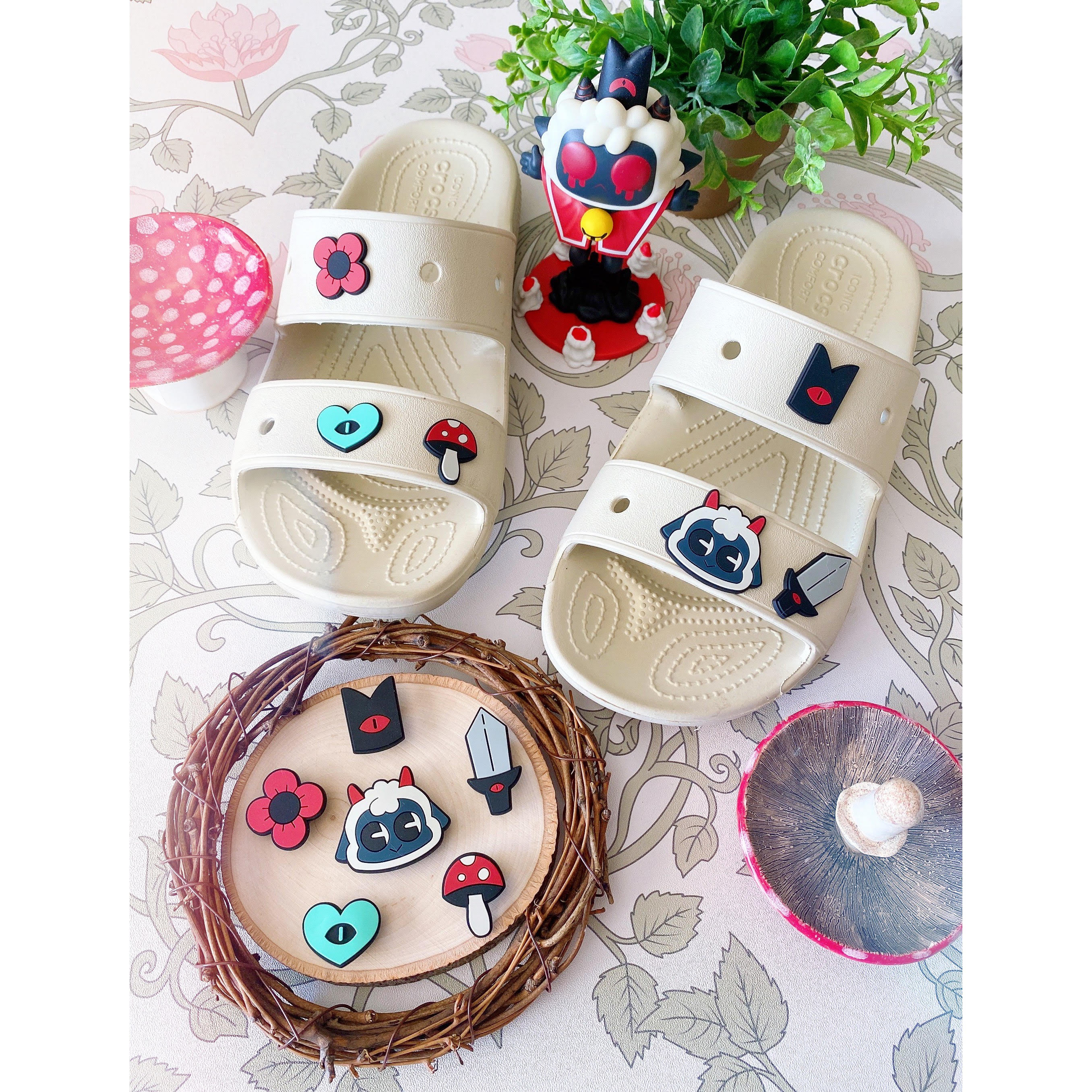 Cult of the Lamb Shoe Charms - Etsy