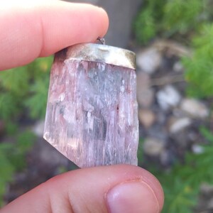 Pink Kunzite Gemstone Pendant image 7