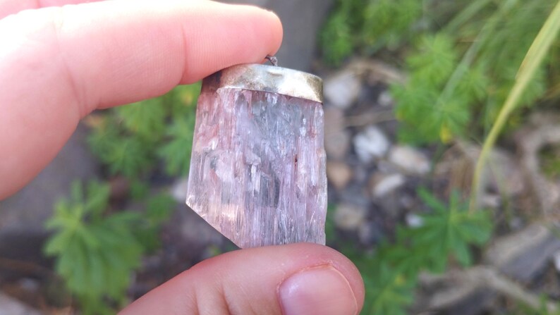 Pink Kunzite Gemstone Pendant image 7