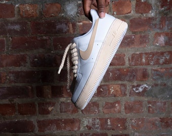 Custom NIKE Air Force 1 Dikke touw veters of super dikke veters Verouderde Vintage zool Beige Crème & Wit Custom NIKE Air Force 1 Dikke touw veters of super dikke veters Verouderde Vintage zool Beige Crème & Wit