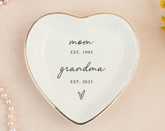 Personlig mormors keramiska ringfat, befordrad till mormors smyckesbricka