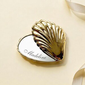 Seashell Pocket Mirror, Engraved Makeup Mirror, Personalized Compact Mirror, Bridesmaids Gifts, Bridal Shower Gift, Wedding Favor Gifts