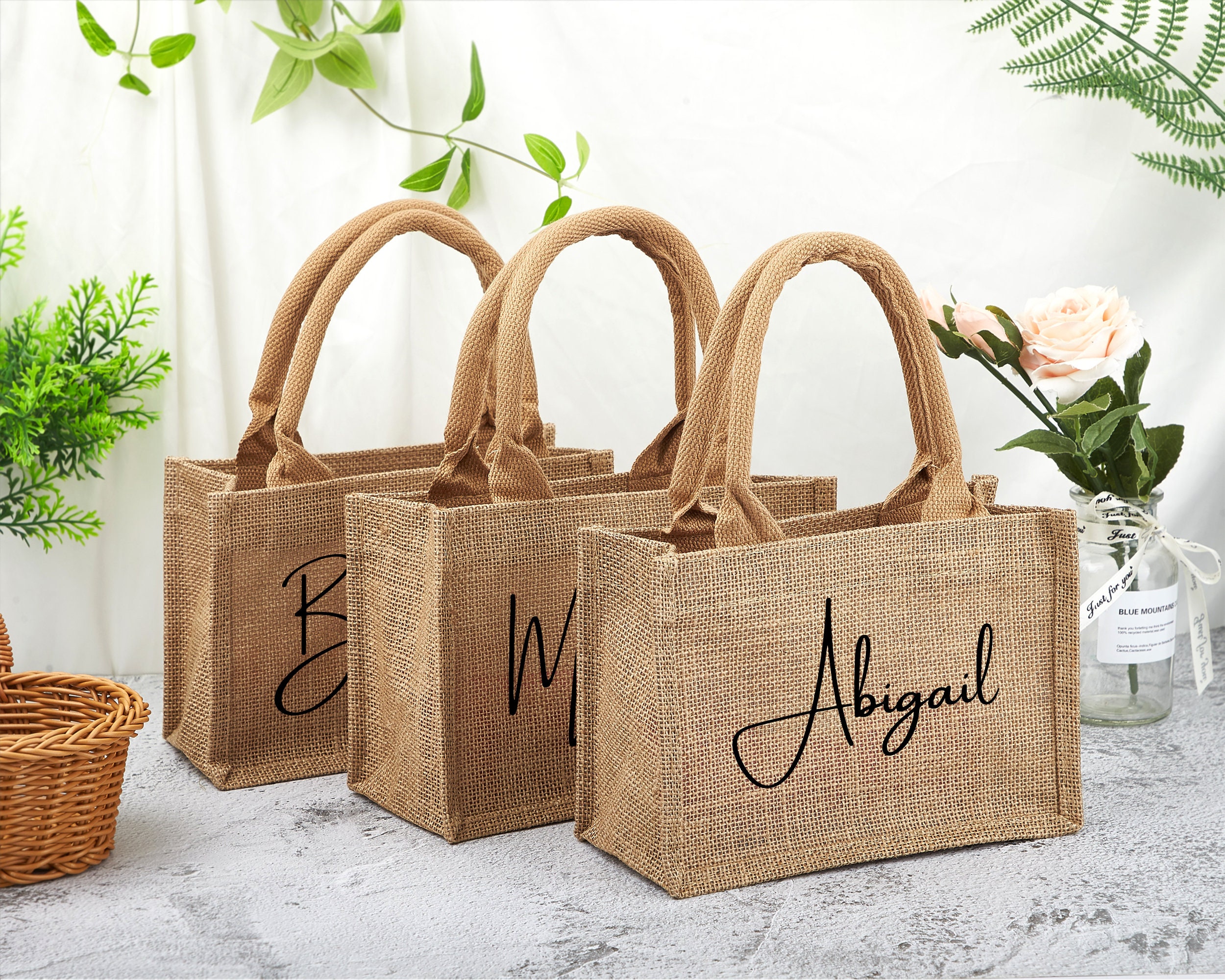 Personalized Burlap Gift Bags Custom Burlap Tote Gift Bags Bridesmaid Gifts Wedding Gift Custom Jute Tote Bags Beach Bag Women Gift Etsy Canada