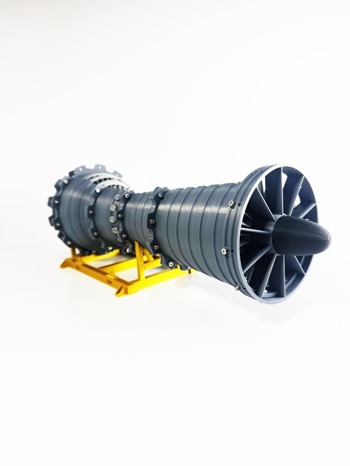 Model Turbojet Engine With Rotating Turbine Blades / Christmas Aviation ...