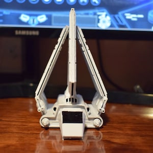 Lambda Class Shuttle/Lambda Class T-4a Imperial Shuttle/Star Wars Shuttle/Space Shuttle/Star Wars Ship 1:182 Scale image 8