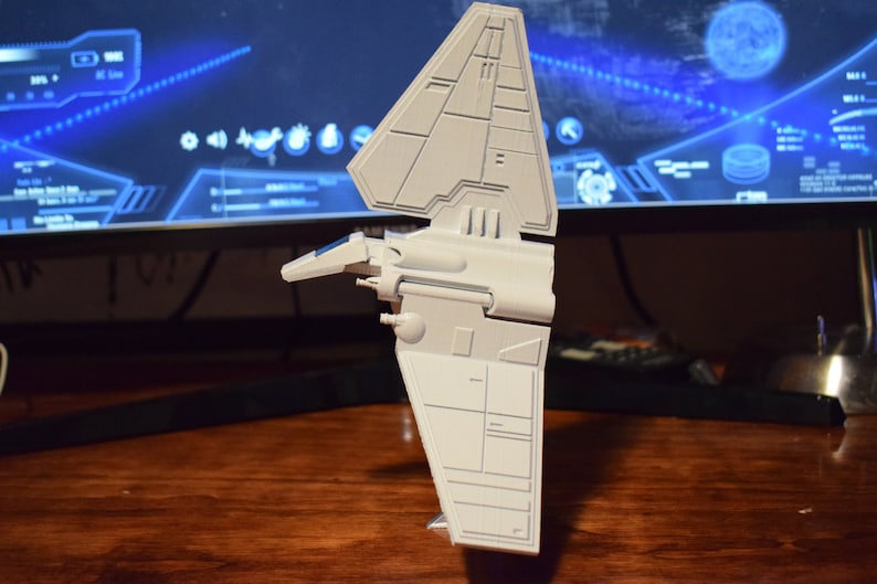 Lambda Class Shuttle/Lambda Class T-4a Imperial Shuttle/Star Wars Shuttle/Space Shuttle/Star Wars Ship 1:182 Scale image 3