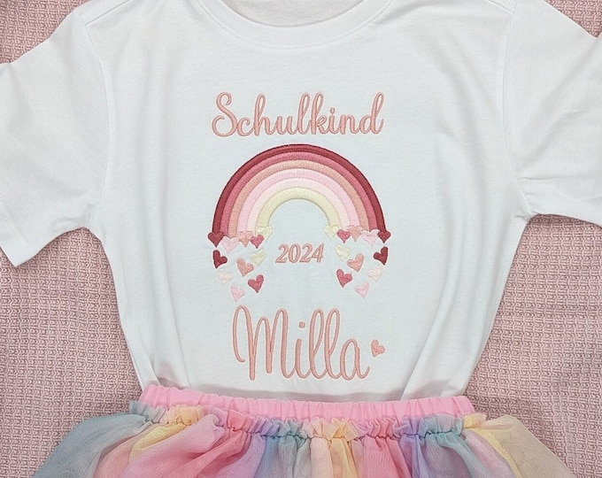 T- Shirt für Schulkind Einschulung 2025, Schulanfang Geschenk Shirt Regenbogen mit Name für Mädchen, 1. Klasse Schultag Schulanfänger,