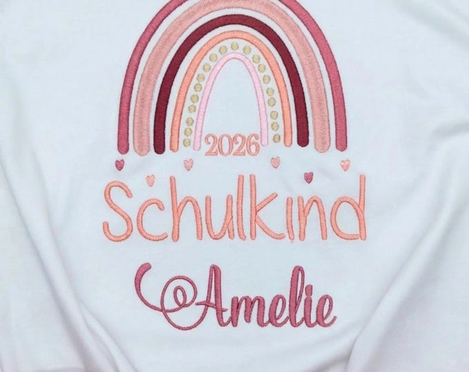 T- Shirt für Schulkind Einschulung 2026, Schulanfang Geschenk Shirt Regenbogen mit Name für Mädchen, 1. Klasse Schultag Schulanfänger,
