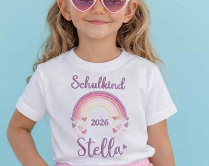 Schulkind 2026 Erster Schultag Outfit Mädchen. Geschenk zur Einschulung.Schulanfang Erstklässler Einschulung T-Shirt personalisiert mit Name