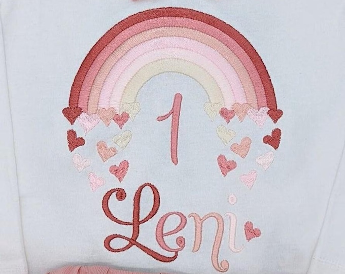 Regenbogen  Geburtstagsshirt Mädchen mit Name und Zahl -1 2 3 4 5 6 7  - in Pastellfarben, Geburtstagsparty Outfit Kindershirt