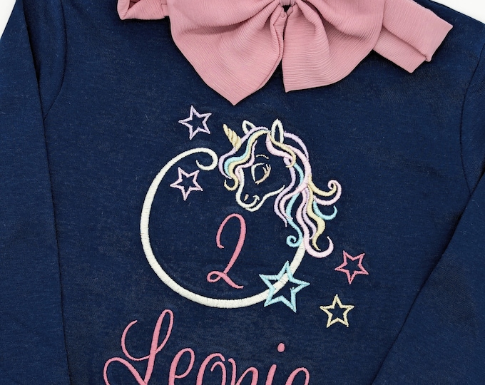 Personalisiertes Einhorn Geburtstagsshirt mit Name und Zahl Mädchen, Oberteil Geburtstagsoutfit erster Jahr, Geschenk für Kinder 1,2,3