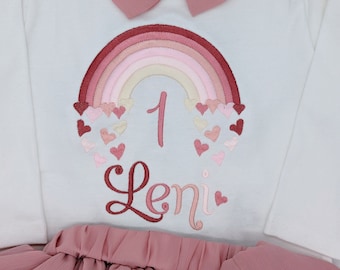 Regenbogen  Geburtstagsshirt Mädchen mit Name und Zahl -1 2 3 4 5 6 7  - in Pastellfarben, Geburtstagsparty Outfit Kindershirt