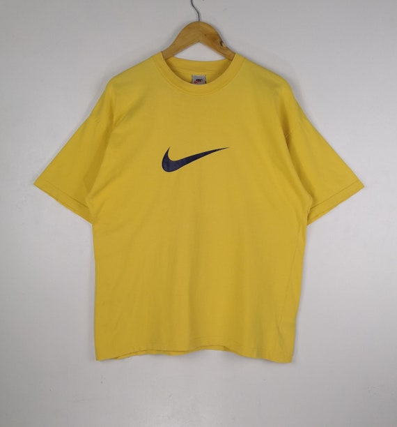 nike center swoosh t shirt mens