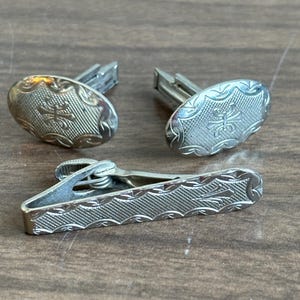 vintage tie clip and cuff links
