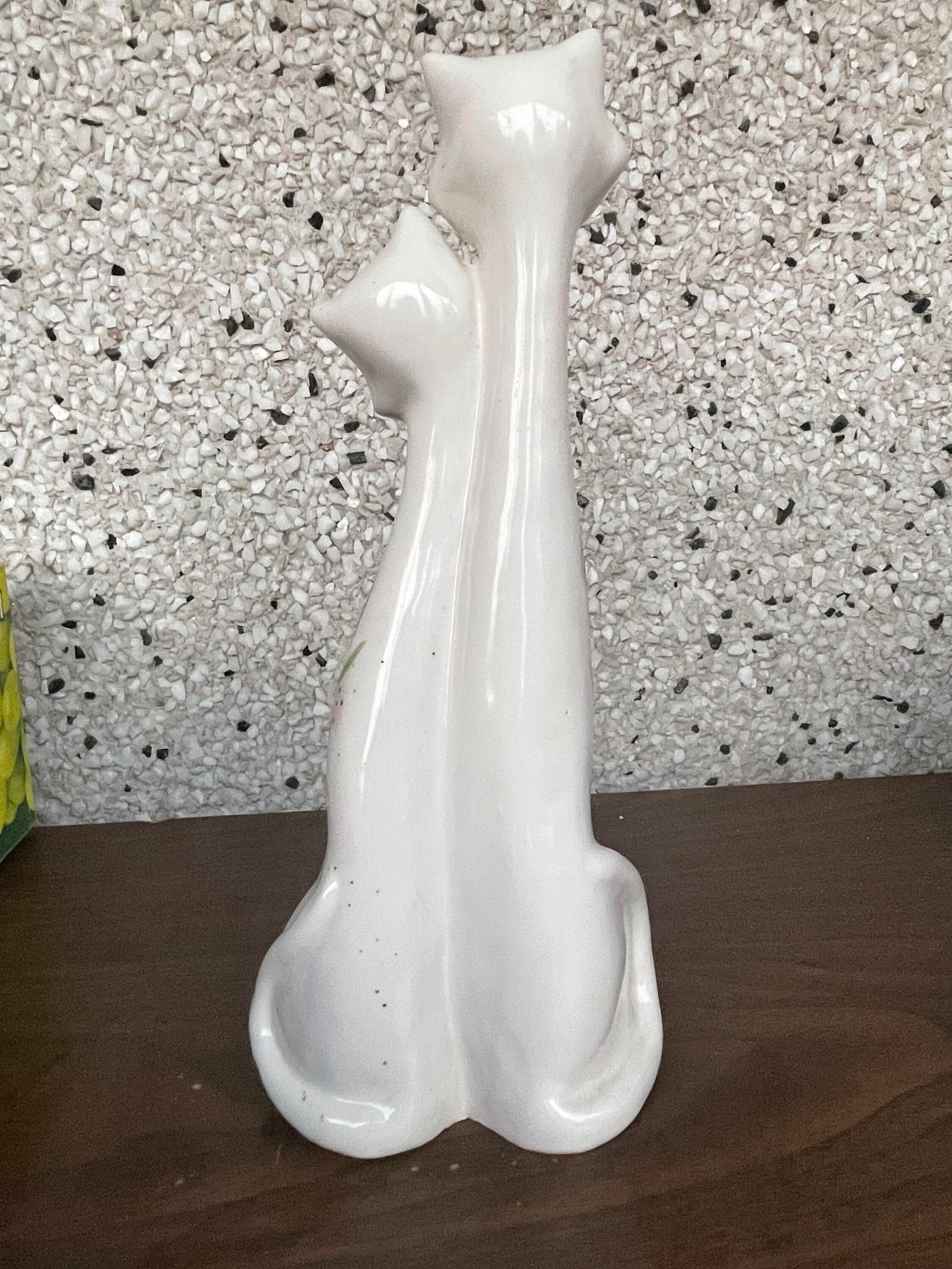 ヴィンテージの日本の陶器キッチュな猫：シャム猫の置物（11x6インチ