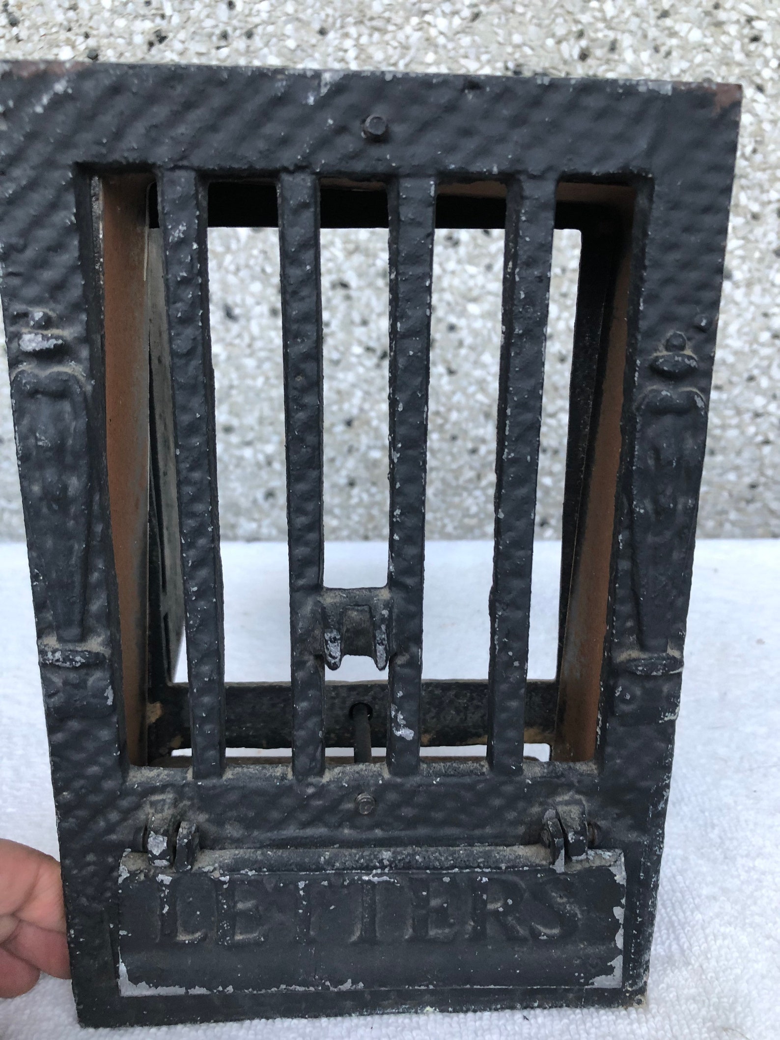 Antikes Bügeleisen Loch Türfenster mit Briefschlitz | Etsy