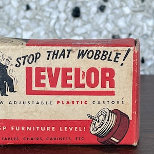 Poziomica vintage lub nóżki plastikowe