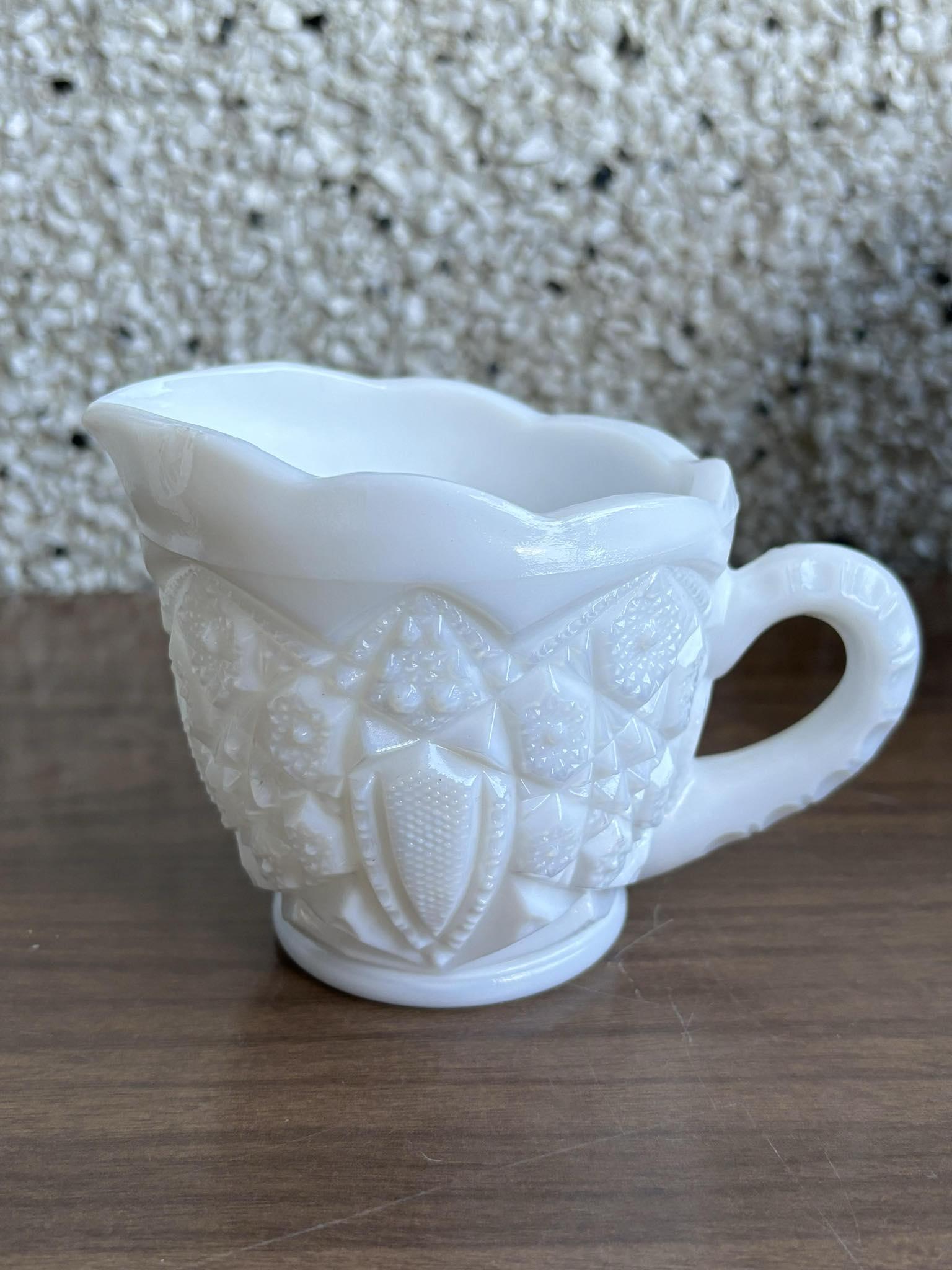 マッキー トルテック ミルクガラス クリーマー - Etsy 日本