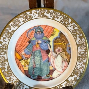 Franklin porcelain mini vintage the best loved fairy tales plate Blue beard