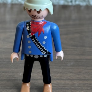 Chapeau Playmobil Enfant Blanc - Catégorie 1 - Réf. 6 - Accessoire D'Occasion Très Bon État