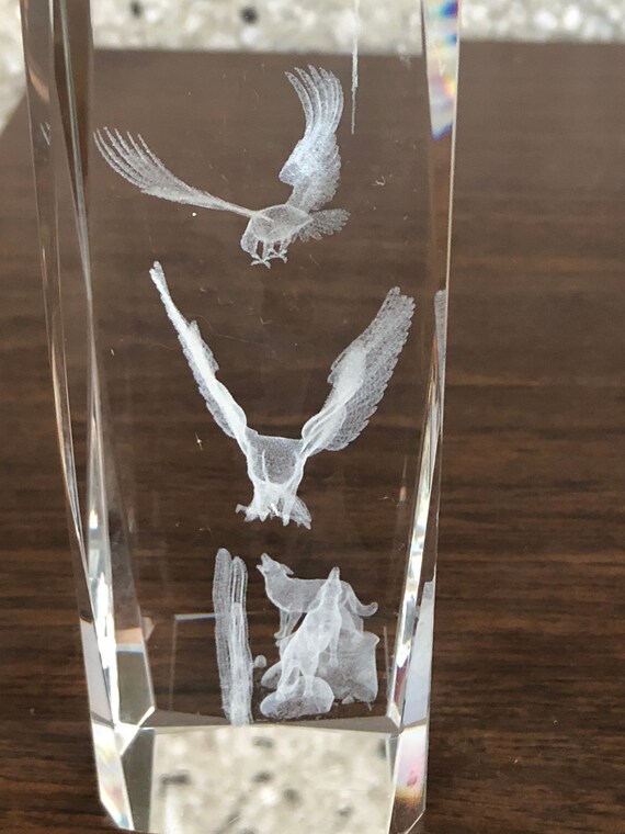 Águilas y lobos de pisapapeles de vidrio grabado en 3D vintage - Etsy México