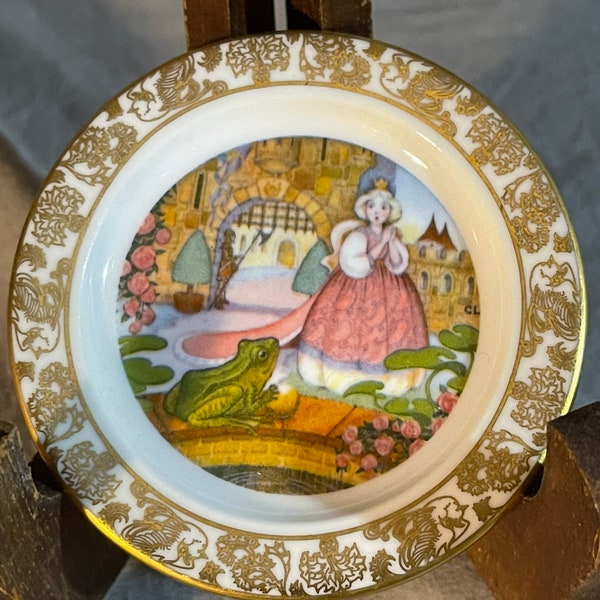 Franklin porcelain vintage the best loved fairy tales plate The frog Prince