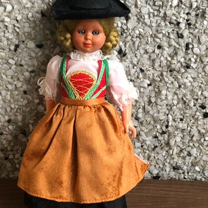 Vintage Dutch doll blond buns