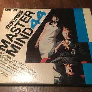 MasterMind44 -Board Game (2 or 4 player) - 1973