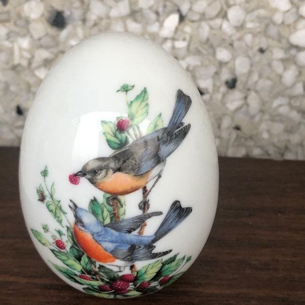 Avon vintage summer bird egg