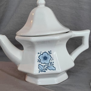 Vintage Avon tea pot