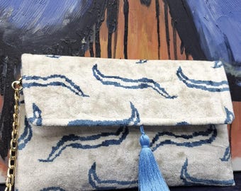 Fluwelen Ikat-tas met kwastje en gouden ketting, tas van garen