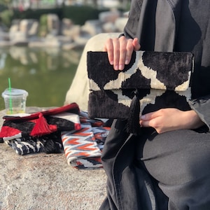 Terciopelo de seda, bolso de mano Ikat, bolso de noche, bolso de mano Ikat, bolso versátil, regalo del Día de la Madre, regalo de Navidad, bolso de mano de terciopelo, bolso de mujer hecho a mano