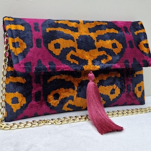 Bolso de mano de terciopelo Ikat con borla, bolso de hilo, cadena dorada