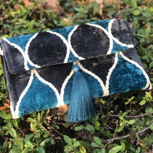 Ikat Clutch Bag: Bohemian Evening Handbag with Tassel