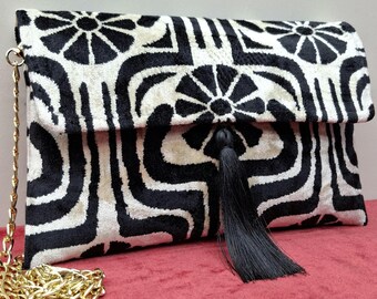 Ikat Samt Clutch Bag mit Quaste und Gold Kette, Garntasche