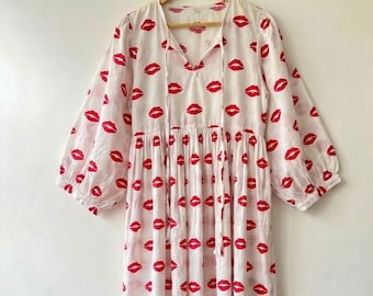 Red Lips Block Print Dress, White Cotton Midi Dress, Boho Kiss Pattern Gown, V-Neck Puff Sleeve Summer Dress, Valentine’s Day Outfit