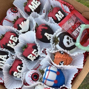 Chocolate Dipped Berries (12ct)