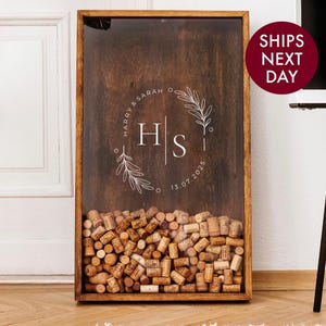 Presente personalizado para casal de noivos, ideia de presente de noivado, porta-rolhas de vinho personalizado, alternativa rústica para livro de visitas de casamento, placa de vinho de madeira